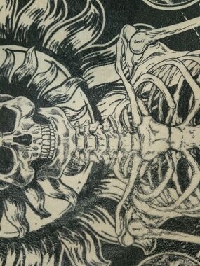 Skeleton Anatomy Throw Blanket in Black and Cream - Unbranded